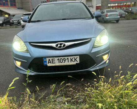 Синий Хендай i30, объемом двигателя 1.4 л и пробегом 138 тыс. км за 6900 $, фото 12 на Automoto.ua