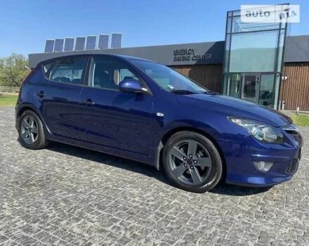 Синий Хендай i30, объемом двигателя 1.6 л и пробегом 248 тыс. км за 7500 $, фото 1 на Automoto.ua