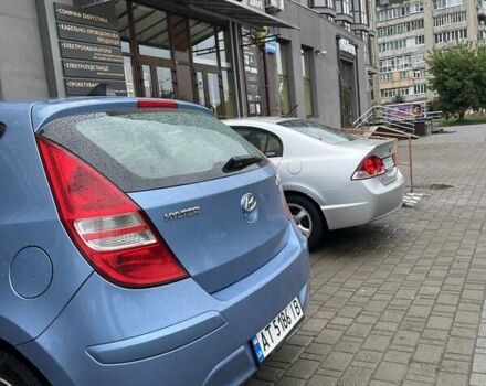 Синий Хендай i30, объемом двигателя 1.4 л и пробегом 232 тыс. км за 5200 $, фото 3 на Automoto.ua