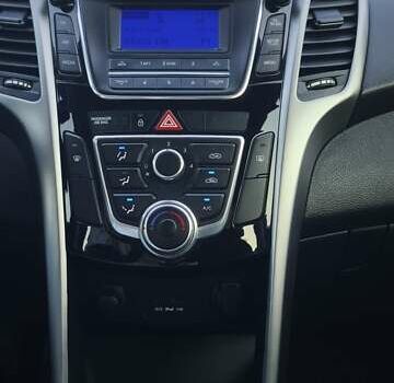 Синій Хендай i30, об'ємом двигуна 1.4 л та пробігом 159 тис. км за 7200 $, фото 19 на Automoto.ua
