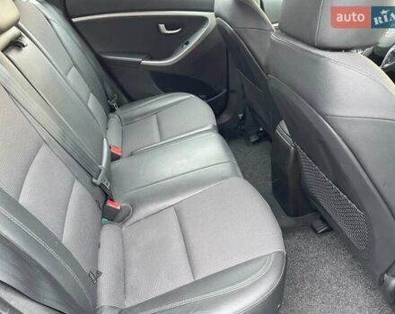 Синій Хендай i30, об'ємом двигуна 1.58 л та пробігом 160 тис. км за 11500 $, фото 5 на Automoto.ua