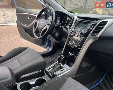 Синій Хендай i30, об'ємом двигуна 1.6 л та пробігом 170 тис. км за 9999 $, фото 18 на Automoto.ua
