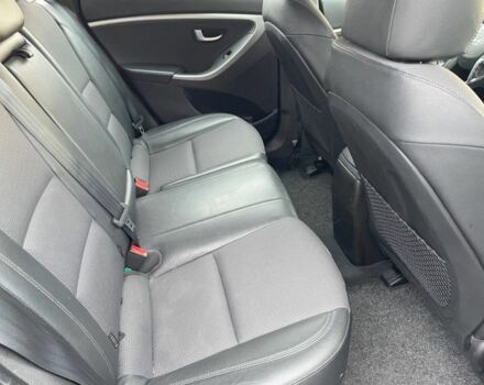 Синий Хендай i30, объемом двигателя 1.6 л и пробегом 161 тыс. км за 10500 $, фото 3 на Automoto.ua