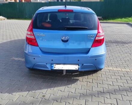Синий Хендай i30, объемом двигателя 1.6 л и пробегом 257 тыс. км за 7200 $, фото 4 на Automoto.ua