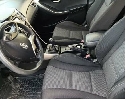 Синий Хендай i30, объемом двигателя 1.4 л и пробегом 158 тыс. км за 8500 $, фото 15 на Automoto.ua