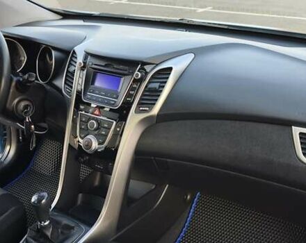 Синій Хендай i30, об'ємом двигуна 1.4 л та пробігом 159 тис. км за 7200 $, фото 16 на Automoto.ua