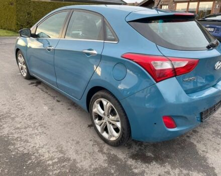 Синий Хендай i30, объемом двигателя 1.6 л и пробегом 161 тыс. км за 10500 $, фото 5 на Automoto.ua