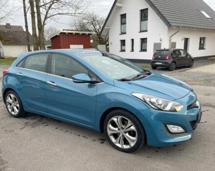 Синий Хендай i30, объемом двигателя 1.6 л и пробегом 161 тыс. км за 10500 $, фото 2 на Automoto.ua