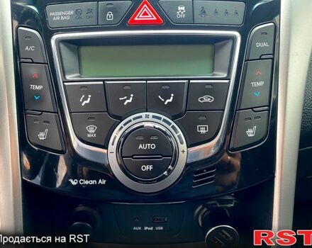 Хендай i30 2012 в Одессе на Automoto.ua Синий Хендай i30, объемом двигателя 1.6 л и пробегом 170 тыс. км за 10200 $, фото 8 на Automoto.ua