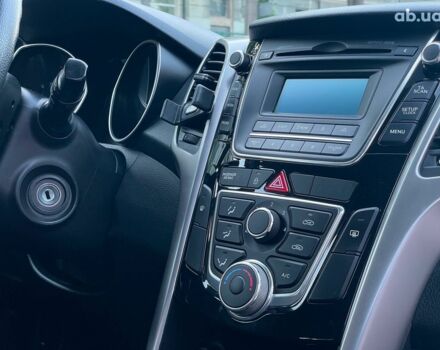 Синий Хендай i30, объемом двигателя 1.4 л и пробегом 178 тыс. км за 7690 $, фото 24 на Automoto.ua