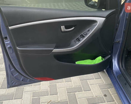 Синій Хендай i30, об'ємом двигуна 1.4 л та пробігом 164 тис. км за 7700 $, фото 5 на Automoto.ua