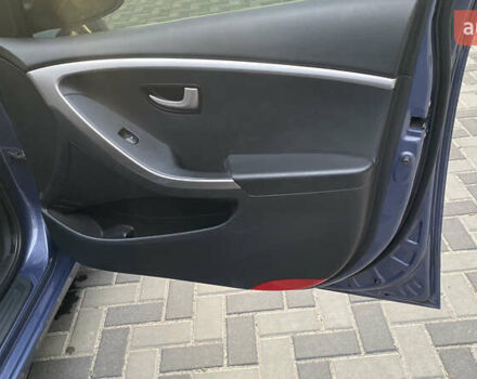 Синій Хендай i30, об'ємом двигуна 1.4 л та пробігом 164 тис. км за 7700 $, фото 8 на Automoto.ua
