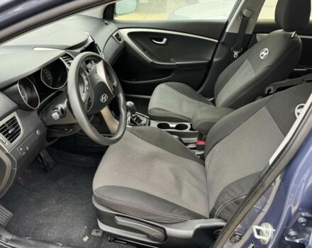Синій Хендай i30, об'ємом двигуна 1.4 л та пробігом 90 тис. км за 3500 $, фото 7 на Automoto.ua