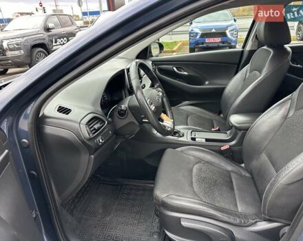 Хендай i30 2017 в Киеве на Automoto.ua Синий Хендай i30, объемом двигателя 1.59 л и пробегом 183 тыс. км за 14300 $, фото 16 на Automoto.ua