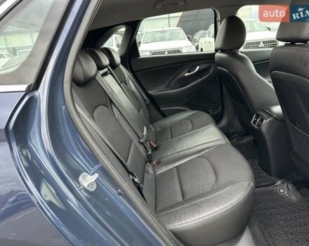 Хендай i30 2017 в Киеве на Automoto.ua Синий Хендай i30, объемом двигателя 1.59 л и пробегом 183 тыс. км за 14300 $, фото 32 на Automoto.ua