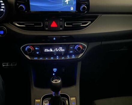 Синій Хендай i30, об'ємом двигуна 1.5 л та пробігом 33 тис. км за 19000 $, фото 3 на Automoto.ua