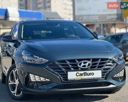 Хендай i30 2024 в Одессе на Automoto.ua Синий Хендай i30, объемом двигателя 1.5 л и пробегом 27 тыс. км за 18800 $, фото 3 на Automoto.ua