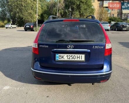 Синий Хендай i30, объемом двигателя 1.59 л и пробегом 253 тыс. км за 6100 $, фото 5 на Automoto.ua