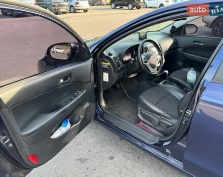 Синий Хендай i30, объемом двигателя 1.59 л и пробегом 253 тыс. км за 6100 $, фото 8 на Automoto.ua