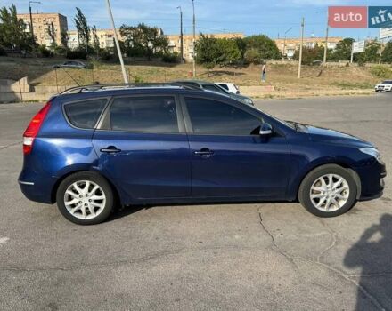 Синий Хендай i30, объемом двигателя 1.59 л и пробегом 253 тыс. км за 6100 $, фото 2 на Automoto.ua