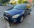 Синий Хендай i30, объемом двигателя 1.6 л и пробегом 228 тыс. км за 5600 $, фото 1 на Automoto.ua