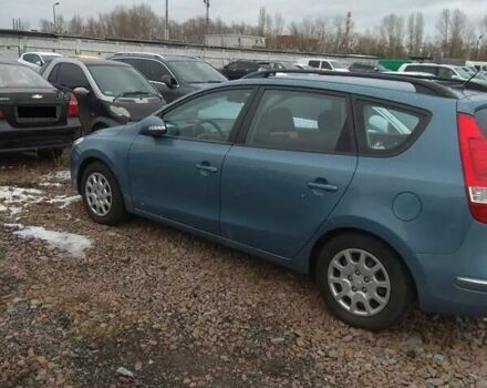 Синий Хендай i30, объемом двигателя 1.58 л и пробегом 208 тыс. км за 5810 $, фото 5 на Automoto.ua