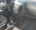 Синий Хендай i30, объемом двигателя 1.58 л и пробегом 251 тыс. км за 5400 $, фото 4 на Automoto.ua