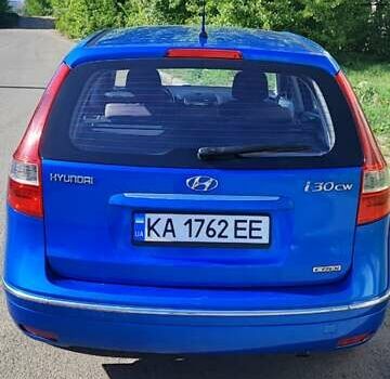 Синий Хендай i30, объемом двигателя 1.58 л и пробегом 251 тыс. км за 5400 $, фото 3 на Automoto.ua