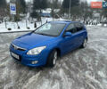 Синий Хендай i30, объемом двигателя 1.6 л и пробегом 243 тыс. км за 5950 $, фото 1 на Automoto.ua
