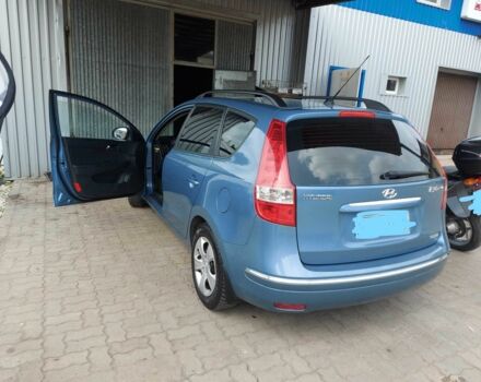 Синий Хендай i30, объемом двигателя 1.6 л и пробегом 295 тыс. км за 6200 $, фото 2 на Automoto.ua