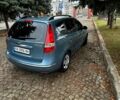 Синий Хендай i30, объемом двигателя 1.4 л и пробегом 224 тыс. км за 7000 $, фото 2 на Automoto.ua