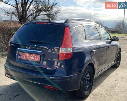 Синий Хендай i30, объемом двигателя 1.6 л и пробегом 116 тыс. км за 7500 $, фото 4 на Automoto.ua