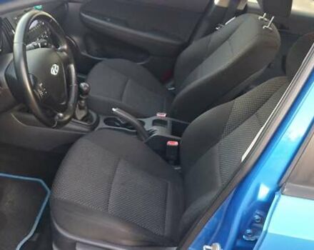 Синий Хендай i30, объемом двигателя 1.6 л и пробегом 220 тыс. км за 6550 $, фото 20 на Automoto.ua