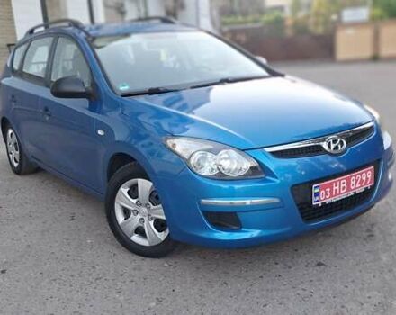 Синий Хендай i30, объемом двигателя 1.6 л и пробегом 220 тыс. км за 5900 $, фото 13 на Automoto.ua
