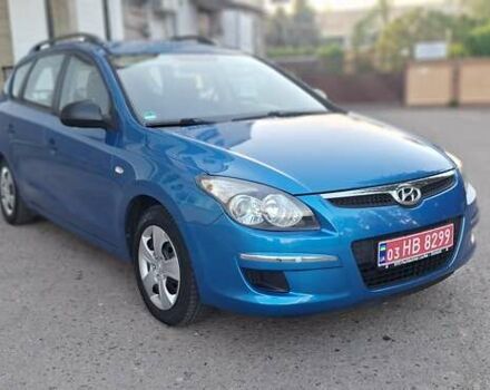 Синий Хендай i30, объемом двигателя 1.6 л и пробегом 220 тыс. км за 5900 $, фото 4 на Automoto.ua