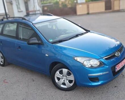 Синий Хендай i30, объемом двигателя 1.6 л и пробегом 220 тыс. км за 6550 $, фото 14 на Automoto.ua