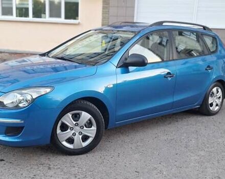 Синий Хендай i30, объемом двигателя 1.6 л и пробегом 220 тыс. км за 6550 $, фото 10 на Automoto.ua