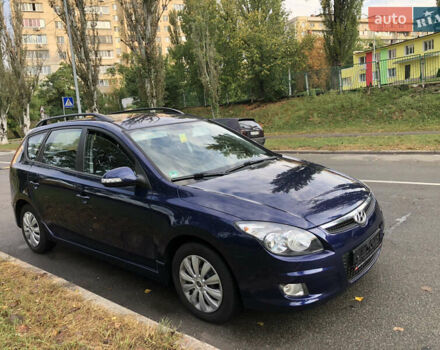 Синий Хендай i30, объемом двигателя 1.6 л и пробегом 230 тыс. км за 8100 $, фото 8 на Automoto.ua