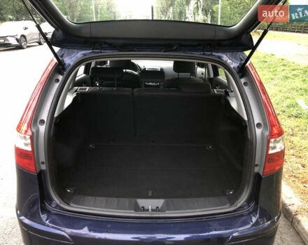 Синий Хендай i30, объемом двигателя 1.6 л и пробегом 230 тыс. км за 8100 $, фото 18 на Automoto.ua