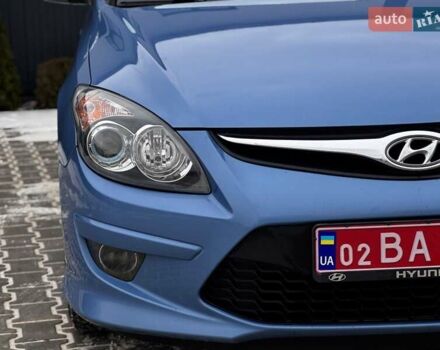 Синій Хендай i30, об'ємом двигуна 1.6 л та пробігом 216 тис. км за 7599 $, фото 6 на Automoto.ua