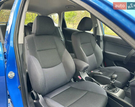 Синий Хендай i30, объемом двигателя 1.6 л и пробегом 209 тыс. км за 6900 $, фото 47 на Automoto.ua