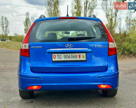 Синий Хендай i30, объемом двигателя 1.6 л и пробегом 209 тыс. км за 6900 $, фото 12 на Automoto.ua