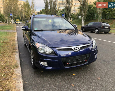 Синий Хендай i30, объемом двигателя 1.6 л и пробегом 230 тыс. км за 8100 $, фото 9 на Automoto.ua