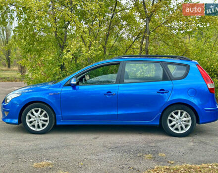 Синий Хендай i30, объемом двигателя 1.6 л и пробегом 209 тыс. км за 6900 $, фото 5 на Automoto.ua