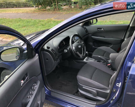 Синий Хендай i30, объемом двигателя 1.6 л и пробегом 230 тыс. км за 8100 $, фото 17 на Automoto.ua