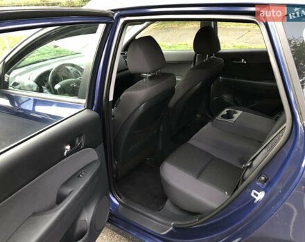 Синий Хендай i30, объемом двигателя 1.6 л и пробегом 230 тыс. км за 8100 $, фото 16 на Automoto.ua