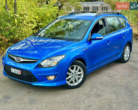 Синий Хендай i30, объемом двигателя 1.6 л и пробегом 209 тыс. км за 6900 $, фото 1 на Automoto.ua