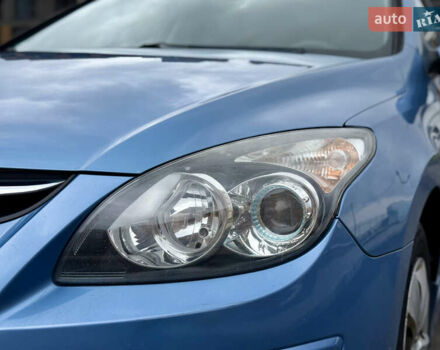 Синий Хендай i30, объемом двигателя 1.6 л и пробегом 180 тыс. км за 8800 $, фото 13 на Automoto.ua