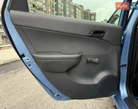 Синий Хендай i30, объемом двигателя 1.6 л и пробегом 180 тыс. км за 8800 $, фото 25 на Automoto.ua