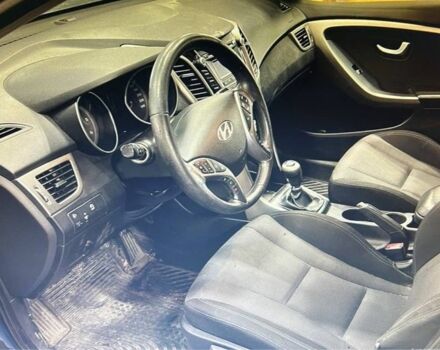 Синій Хендай i30, об'ємом двигуна 1.4 л та пробігом 200 тис. км за 6053 $, фото 5 на Automoto.ua
